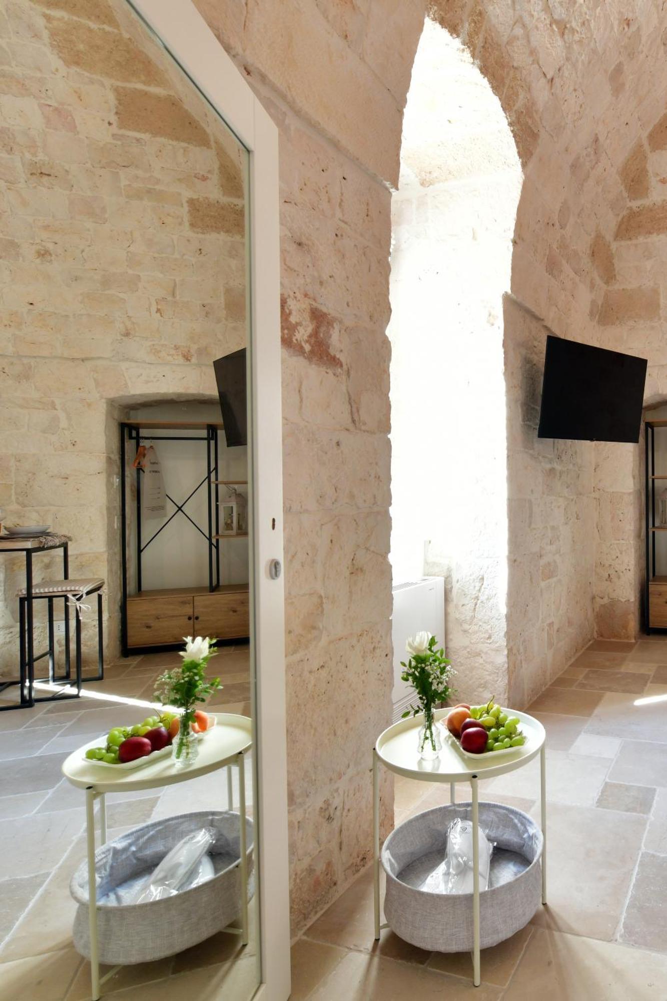 Lamarossa Trulli & Suites Antonelli Εξωτερικό φωτογραφία