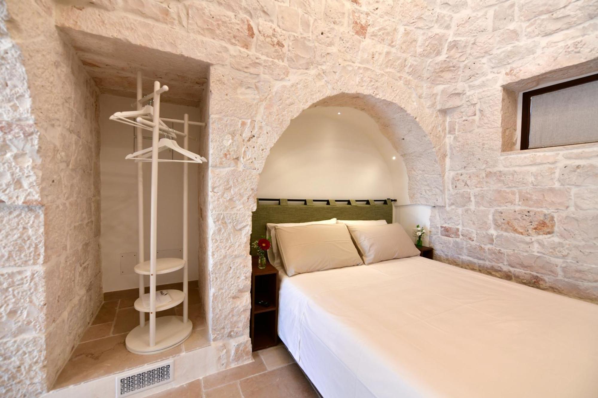 Lamarossa Trulli & Suites Antonelli Εξωτερικό φωτογραφία
