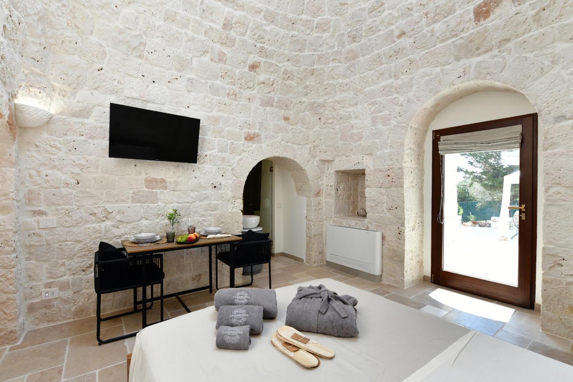 Lamarossa Trulli & Suites Antonelli Εξωτερικό φωτογραφία