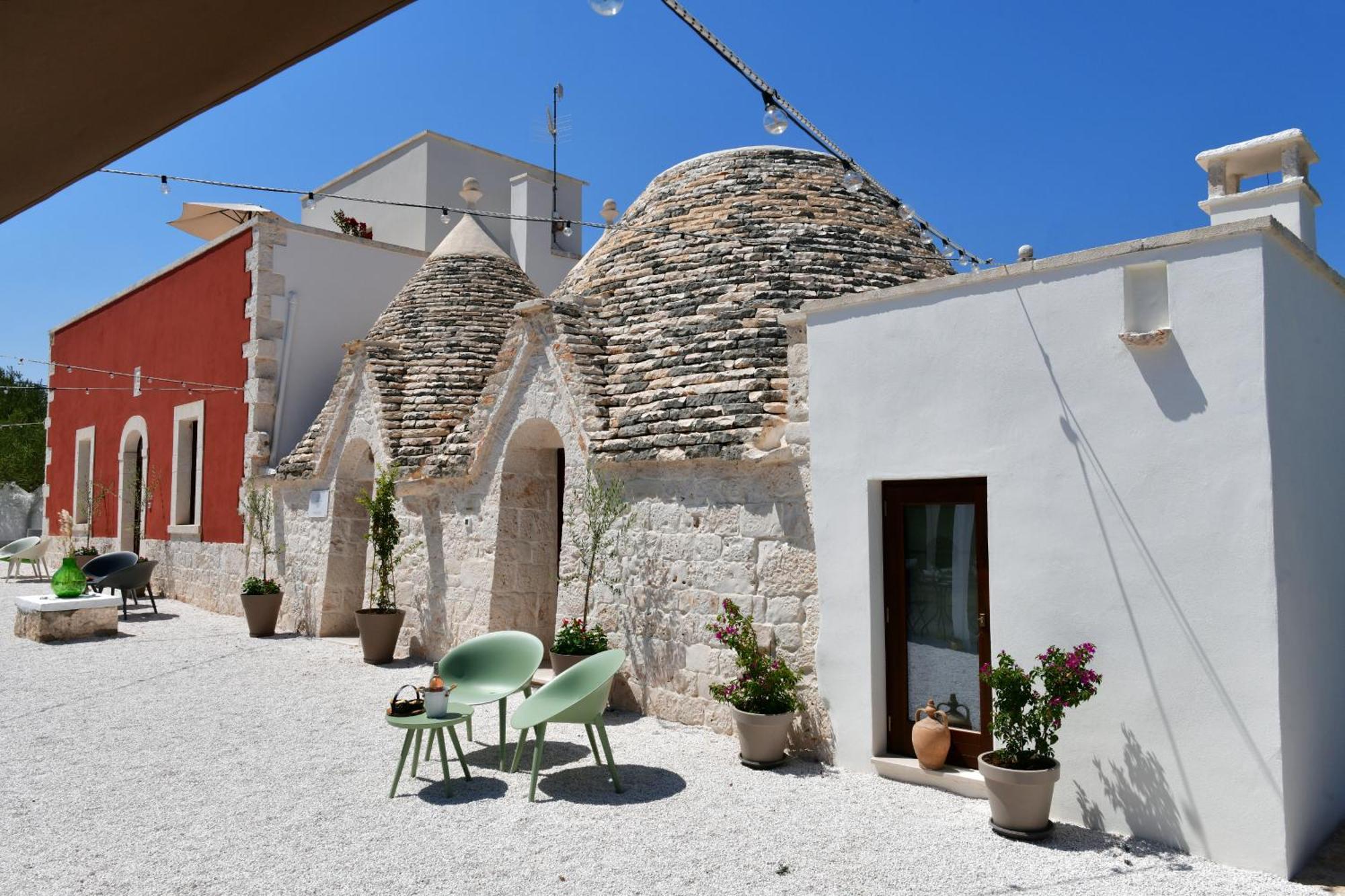 Lamarossa Trulli & Suites Antonelli Εξωτερικό φωτογραφία
