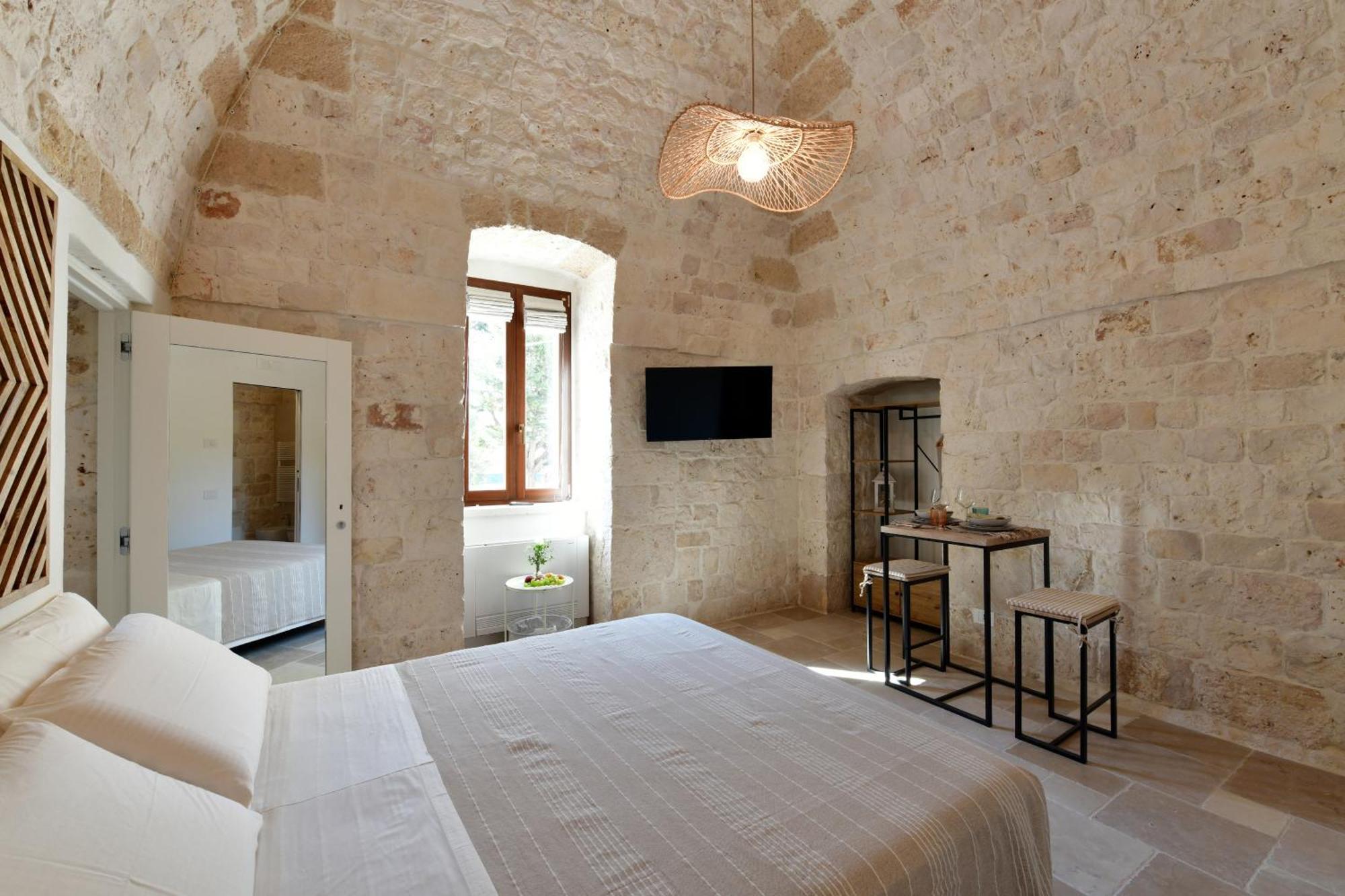 Lamarossa Trulli & Suites Antonelli Εξωτερικό φωτογραφία