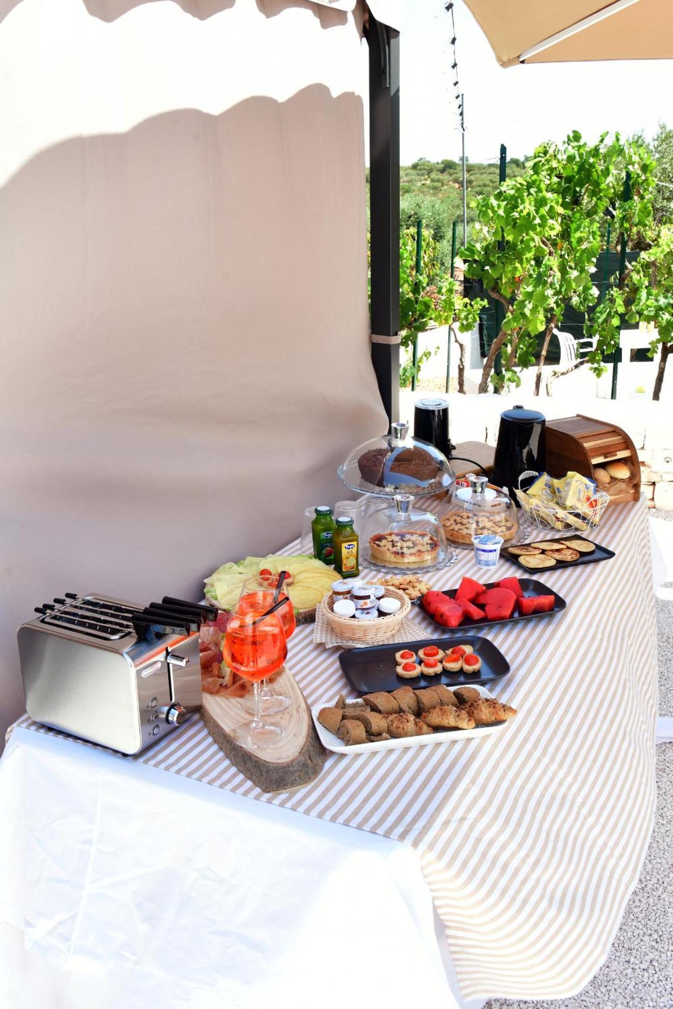 Lamarossa Trulli & Suites Antonelli Εξωτερικό φωτογραφία